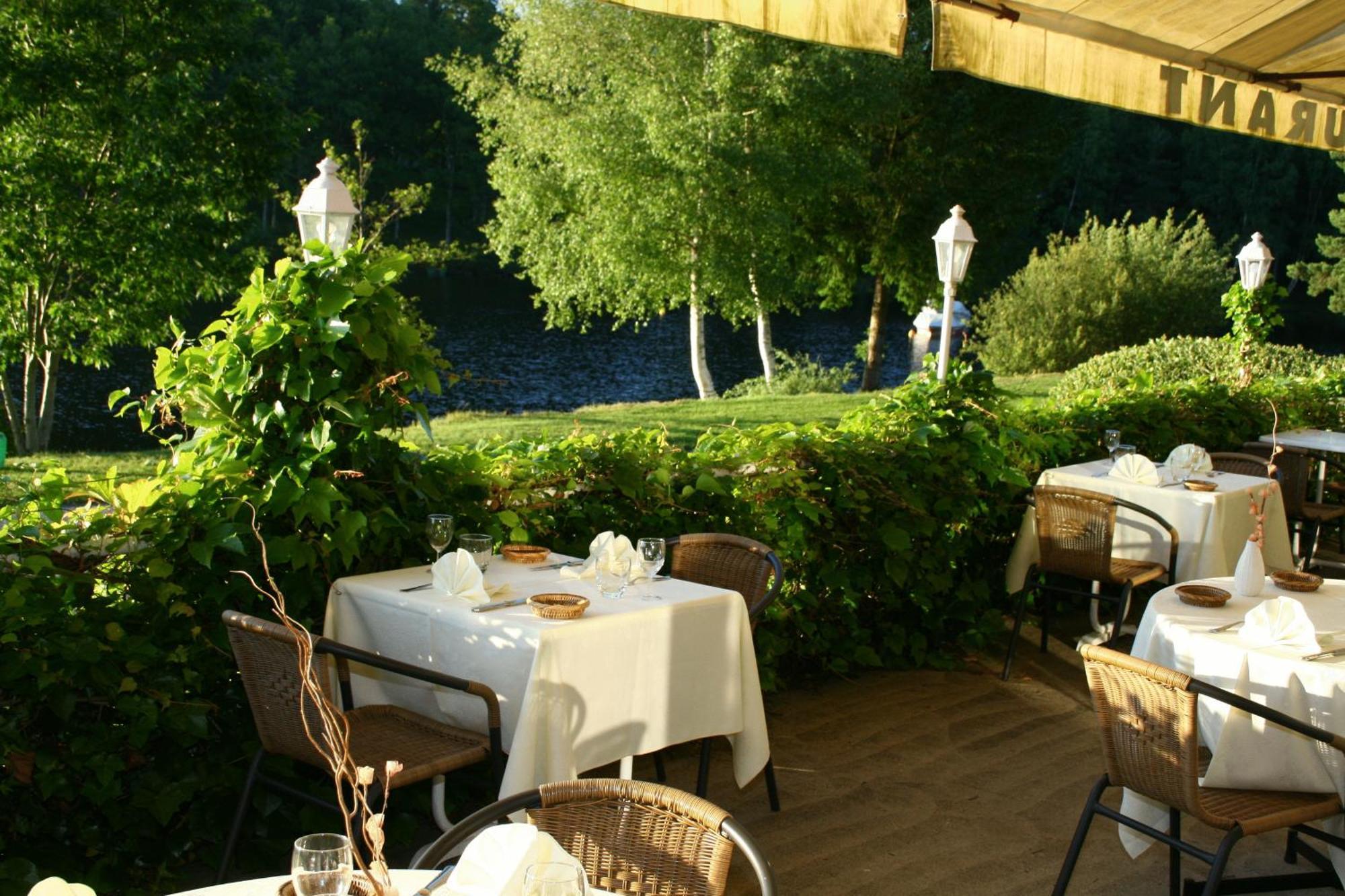 Logis Hotel Du Lac 누빅 외부 사진