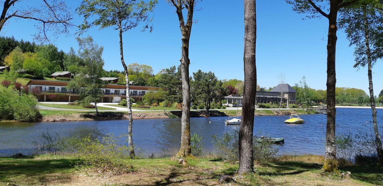 Logis Hotel Du Lac 누빅 외부 사진